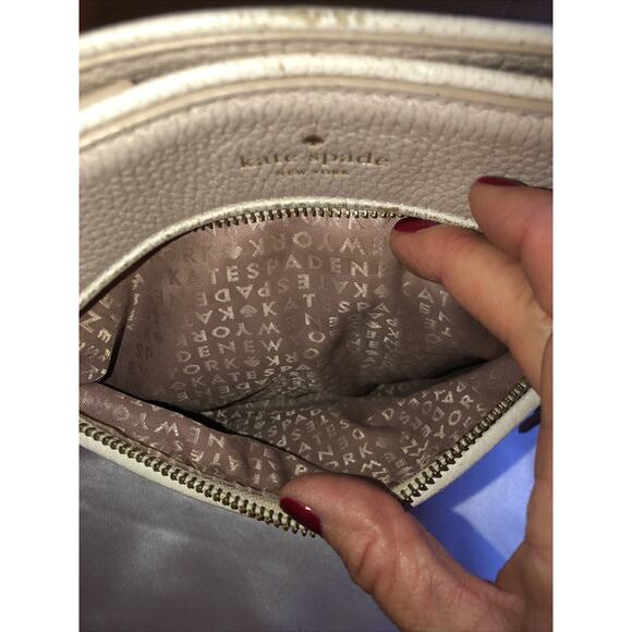 Kate Spade New York Purse Cross Body Tan Pebble Leather Tassle Front Zipper Pull - Picture 5 of 13